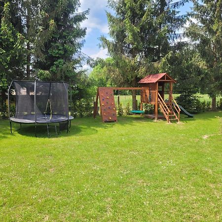 Urocza Kryjowka Ze Spa Lesko Bagian luar foto