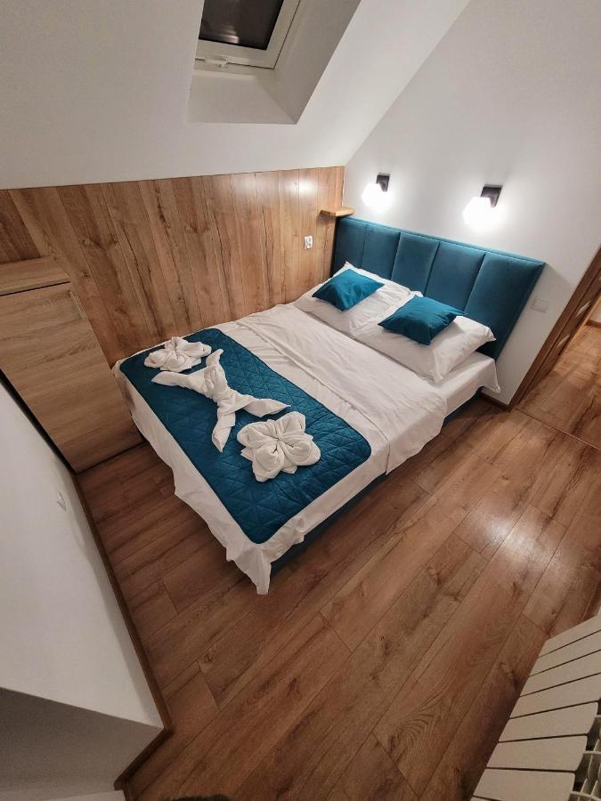 Urocza Kryjowka Ze Spa Lesko Bagian luar foto